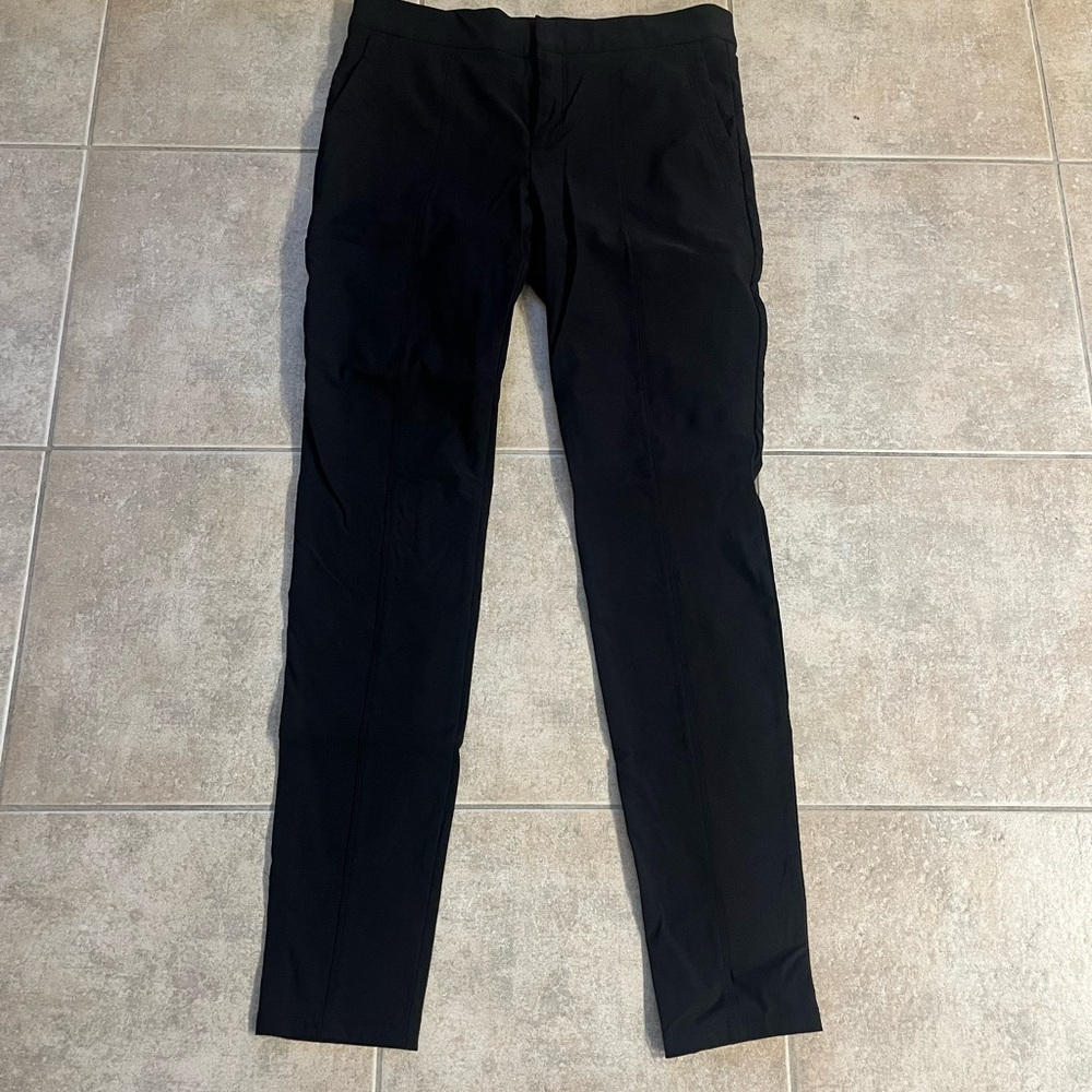 Black Athleta slim pants.